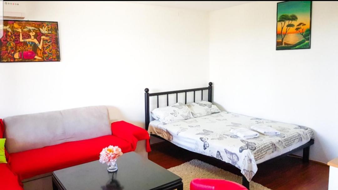 Apartment Dina Skopje Zewnętrze zdjęcie