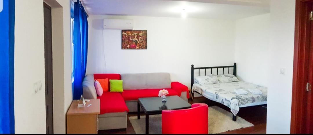 Apartment Dina Skopje Zewnętrze zdjęcie