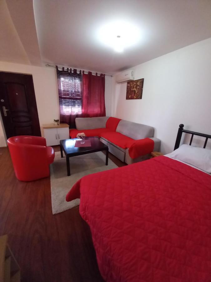 Apartment Dina Skopje Zewnętrze zdjęcie