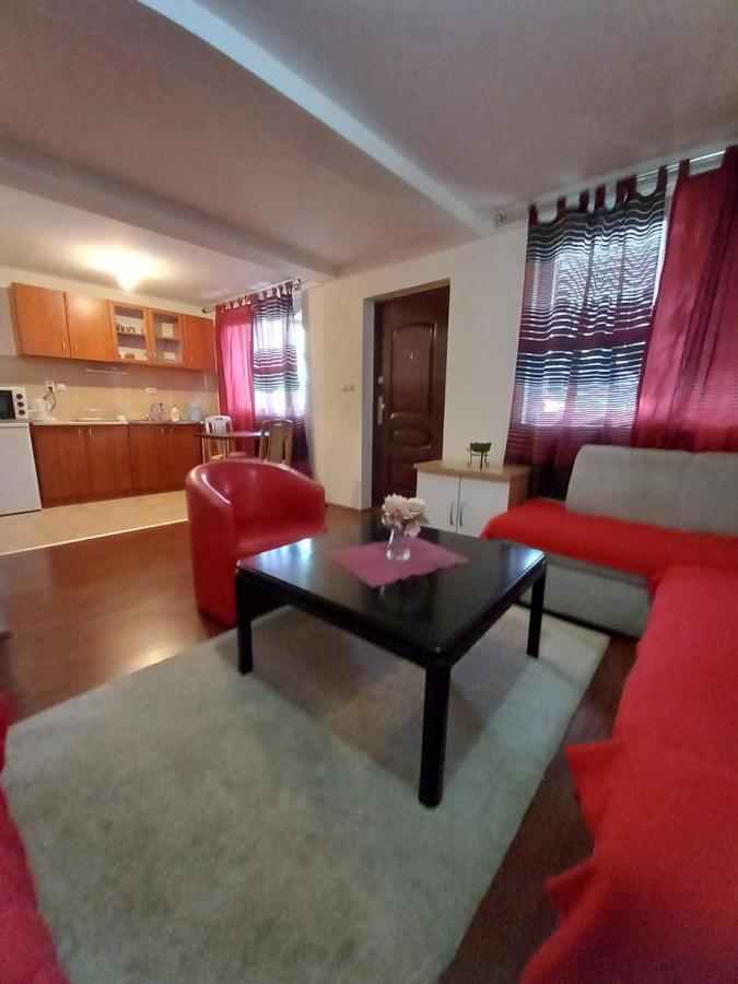 Apartment Dina Skopje Zewnętrze zdjęcie